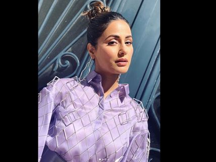 Journalist APOLOGISES to Hina Khan; Says His Caption Has Been Grossly MISCONSTRUED!