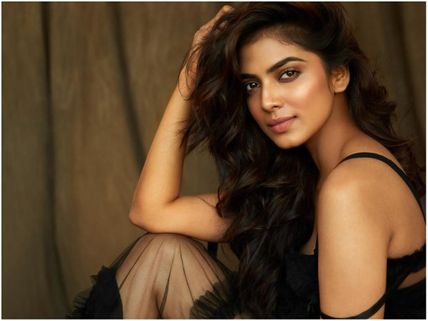 Malayalam Actress Malavika Mohanan Shuts Down Critics With A Photo!
