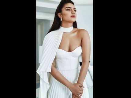 Cannes 2019: Priyanka Chopra's Look Inspired By Lady Diana; Her White Outfit Is All Hearts!