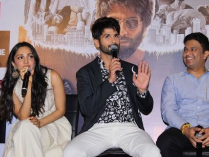 Shahid Kapoor LASHES OUT At A Reporter For Pestering Kiara Advani About Kissing Scenes