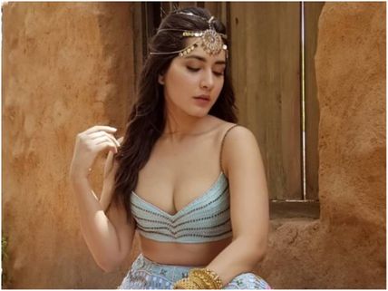 Raashi Khanna's Hot Photos Go Viral; But The Actress Is Upset Due To A Reason?