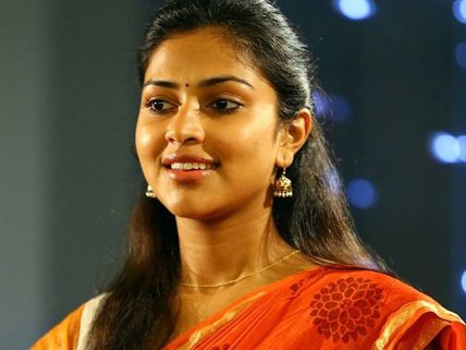 Amala Paul Reveals That She Has Been In Love For Some Time; Gets Candid About Her Personal Life 