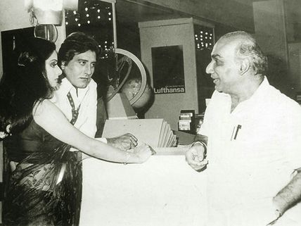 Sridevi's 56th Birth Anniversary Special: Why Yash Chopra Rejected This Climax For 'Chandni'!