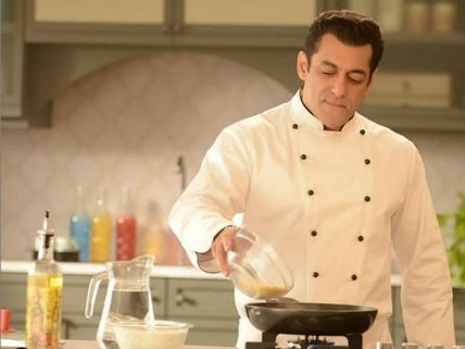 Bigg Boss 13: Salman Khan Turns Chef; Prepares Khichdi And Hints At Spicy And Unpredictable Twists!