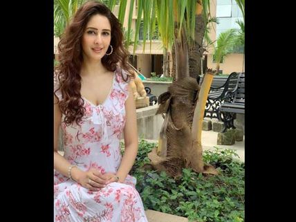 Chahatt Khanna Says #MeToo Movement Was Like A Fashion Trend; Adds 'Some Of Them Took Cheques'