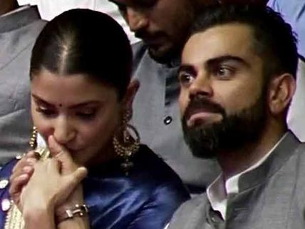 Emotional Anushka Sharma Kisses Virat Kohli As She Hears Story About His Father’s Death
