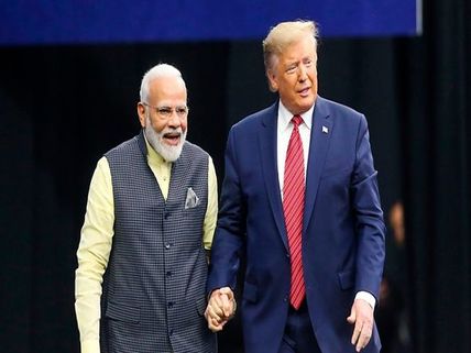 Anupam Kher To Rishi Kapoor: Bollywood Hails PM Narendra Modi's 'Howdy Modi' Event in USA