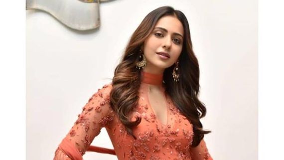 Rakul Preet Shares A Video Of Her Deadlifting 175 Pounds, Gets Trolled Like Never Before