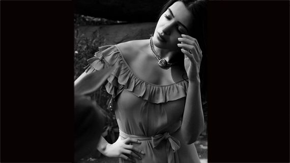 Samantha Akkineni Strikes A Classy Pose, Sets Social Media On Fire