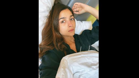 Alia Bhatt Reacts To Her Viral Wedding Card Only To Add More Confusion! 