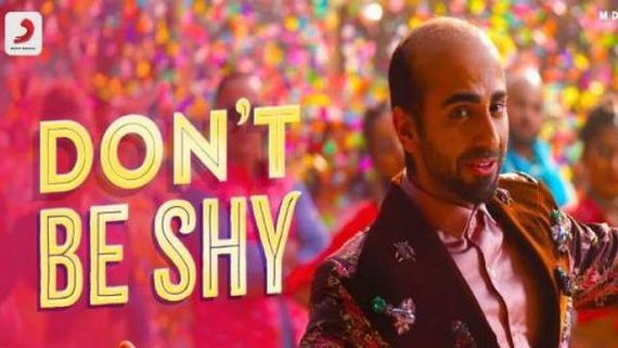 Bala Song 'Don't Be Shy': Ayushmann Khurrana Woos Yami Gautam In Vain 