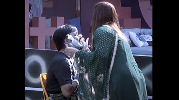 Bigg Boss 13 Day 19 LIVE Update: Boys Get A Chance To Protect Themselves From Getting Nominated