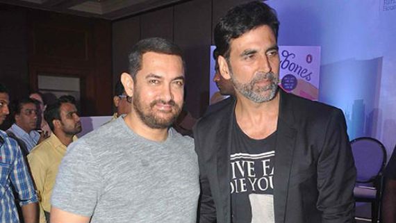 Fans Try To Create A Rift Between Akshay Kumar And Aamir Khan! 