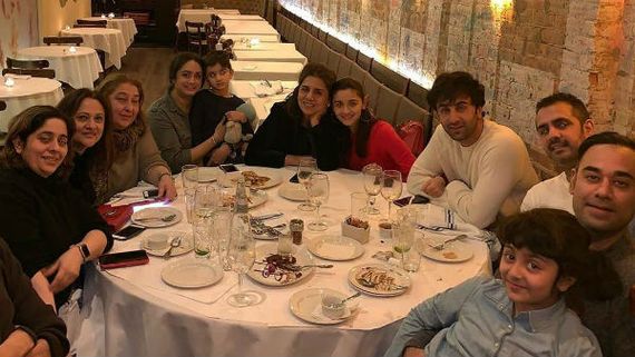 Forget Ranbir Kapoor! Alia Bhatt's PDA With Neetu Kapoor In These Throwback Pics Is Winning Hearts