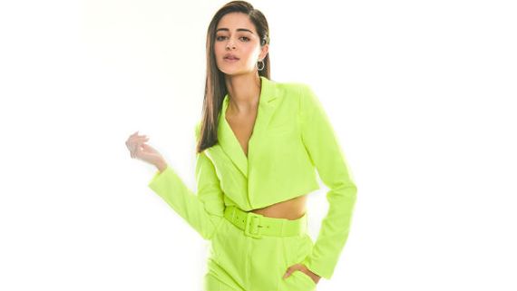 Ananya Panday Gets Trolled Over Her Instagram Captions; Funny Memes Land On The Facebook