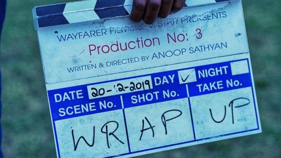 Dulquer Salmaan & Team Wrap Up Anoop Sathyan Project!