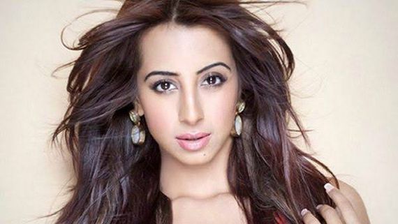 Did Sanjjanaa Galrani Hit Producer Vandana With A Beer Bottle? Actress Shares Her Side Of Story