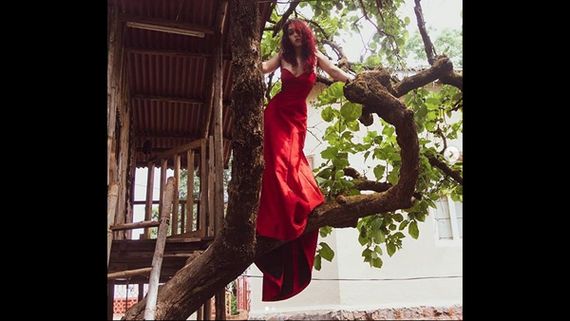 Ira Khan's Red-hot Photoshoot On A Tree Is Breaking The Internet For All The Right Reasons!