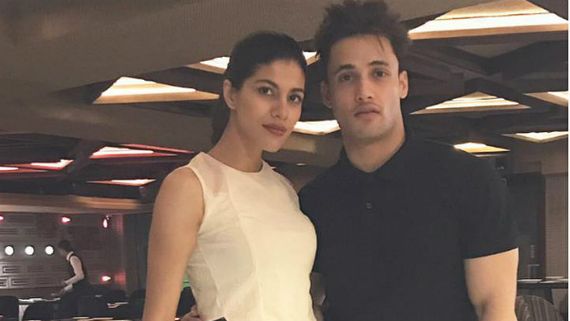 Bigg Boss 13: Is Shruti Tuli, Asim Riaz’s Girlfriend? Here’s What Umar Riaz Has To Say