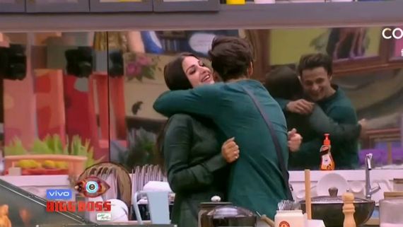 Himanshi Khurana Breaks Up With Her Fiance; To Enter The Bigg Boss 13 House