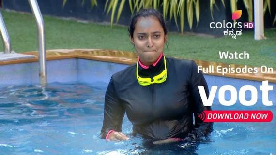 Bigg Boss Kannada Season 7 - Housemates Indulge In A Fun Game Of Pool Volleyball