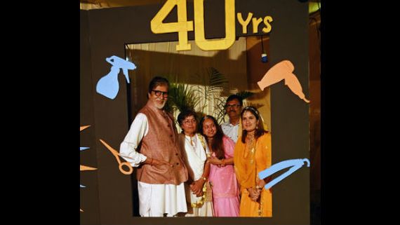 Amitabh Bachchan Pays Tribute To His Make-up Man, Says He Never Missed A Day In 47 Years