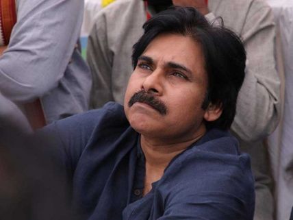 Pawan Kalyan’s Vakeel Saab Movie First Look To Be Out On 2nd March!