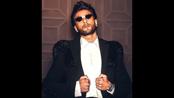 Ranveer Singh Is All Pumped Up For 2020 And We Know The Reason Behind His Excitement! 