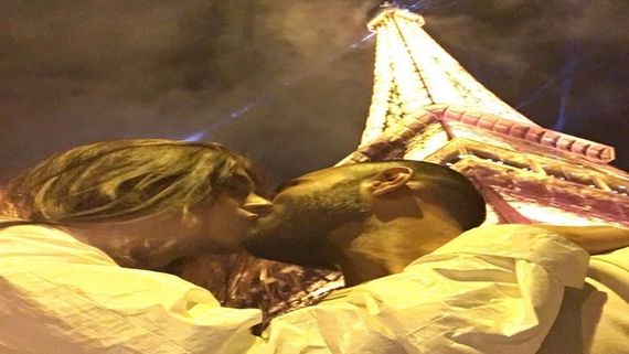 Sonam Kapoor and Anand Ahuja’s Kiss Under The Eiffel Tower Is SCANDALOUS; See Inside