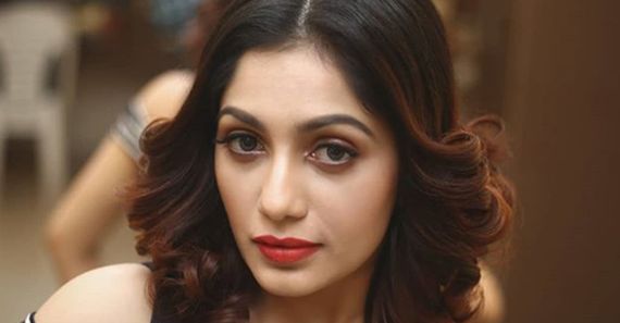 Bigg Boss Malayalam 2 Fame Arya Shares An Intriguing Post On Facebook! A Warning For Cyber Bullies?