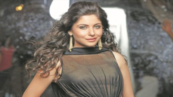 Baby Doll Singer Kanika Kapoor Tests Positive For Coronavirus; Allegedly Hid Travel History To UK
