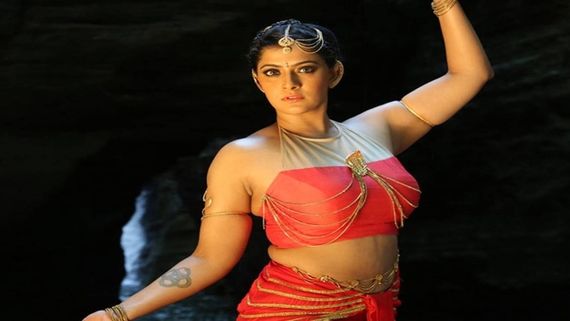 Varalaxmi Sarathkumar Exposes Casting Couch In The Industry; Claims To Have A Proof!