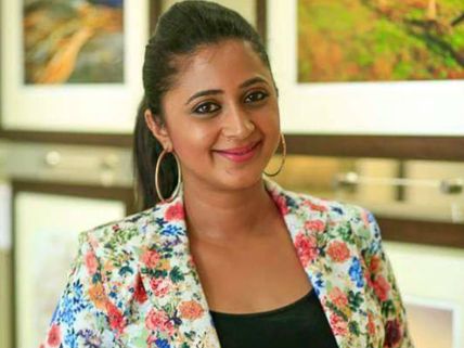 Kaniha's Big Disclosure: Lent Voice To Top Actresses In Sivaji, Sachein And Anniyan!