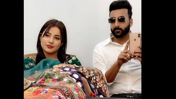 Shehnaz Gill & Brother Shehbaz Stuck In A Mumbai Hotel Due To Lockdown; Their Father Misses Them!