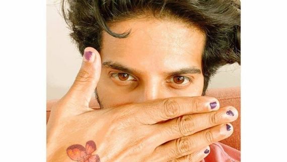 Dulquer Salmaan Plays Princess To Daughter Maryam: Netizens Are Impressed!