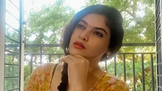 Bigg Boss Tamil Fame Sherin Lashes Out At A Troll Who Called Her Aunty