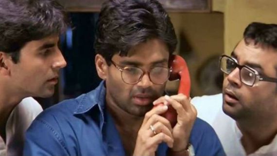Hera Pheri Unknown Facts: Suniel Shetty & Akshay Kumar Used To Sleep On Newspapers During The Shoot