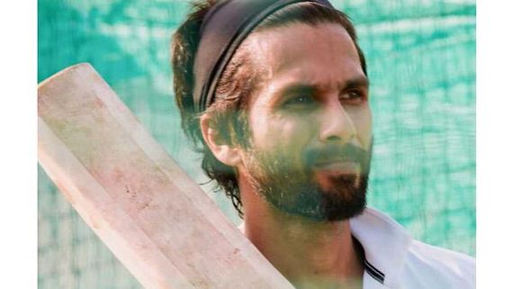 Jersey Director Gowtam Tinnanuri Says He Enjoyed Working With Shahid Kapoor; ‘He’s Very Dedicated’