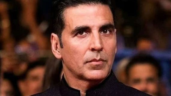 Akshay Kumar Criticised For Booking A Whole Flight For His Sister & Her Kids Amid Lockdown!