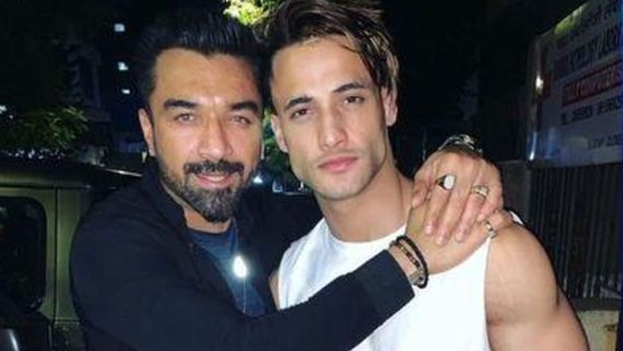 Asim Riaz Fans Slam Ajaz Khan As He Takes A Sly Dig At The Kashmiri Lad For Being 'Too Busy'