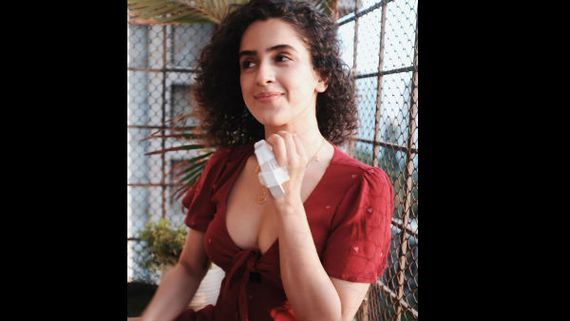 Sanya Malhotra Suffered Two Fractures As Her Finger Slipped Into A Whirring Jar Amid Lockdown!