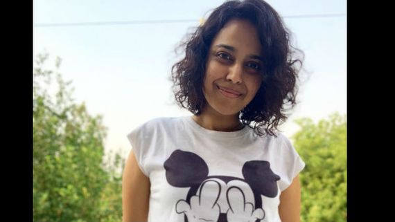 Swara Bhasker’s Mom Fractures Her Shoulder, Actress Travels From Mumbai To Delhi 