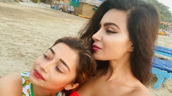 Aashka Goradia Pens A Beautiful Note For BFF Tinaa Dattaa Who Spent 100 Days With Her In Goa