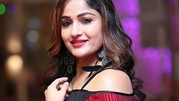 Actress Maadhavi Latha Gearing Up For Marriage? Her Recent Facebook Post Leaves Netizens Wondering