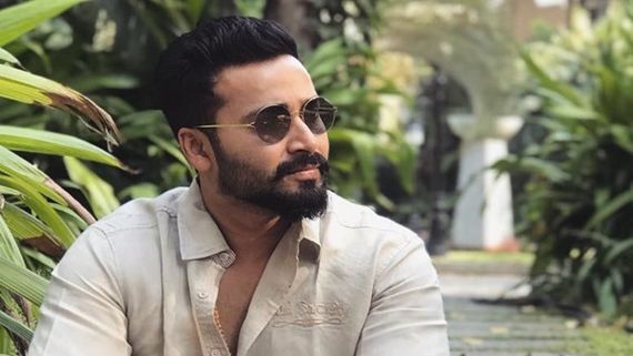 Chandu Gowda Gets An Answer From The Makers Of Darshan’s Roberrt When He Asked About Release Date!