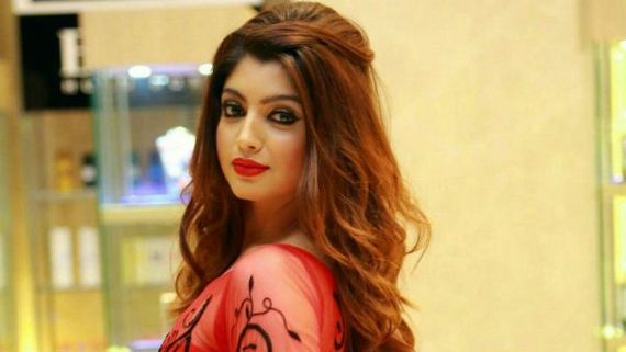 Akanksha Puri Reveals Her Social Media Accounts Were Hacked; Feels Embarrassed For THIS Reason