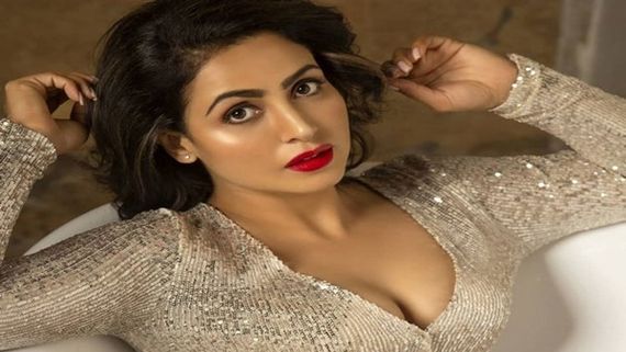 Bigg Boss 2 Telugu Fame Nandini Rai On Fighting Depression: I Wanted To Jump From My Terrace