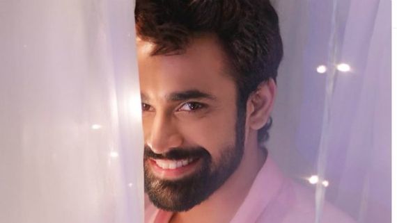 Naagin 3 Fame Pearl V Puri Extends Financial Aid To More Than 100 Spot Boys Amid COVID-19 Crisis