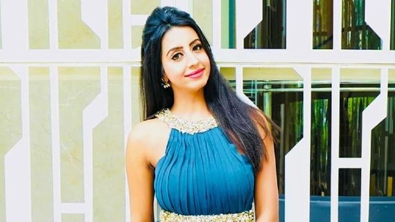Sushant's Death: Sanjjanaa Galrani Clarifies After Being Trolled For Applying Makeup During Debate