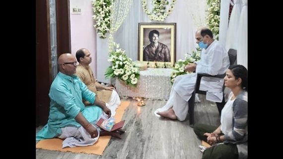 Sushant Singh Rajput's Sister Shares A Pic From His Prayer Meet: We'll Always Love You For Eternity